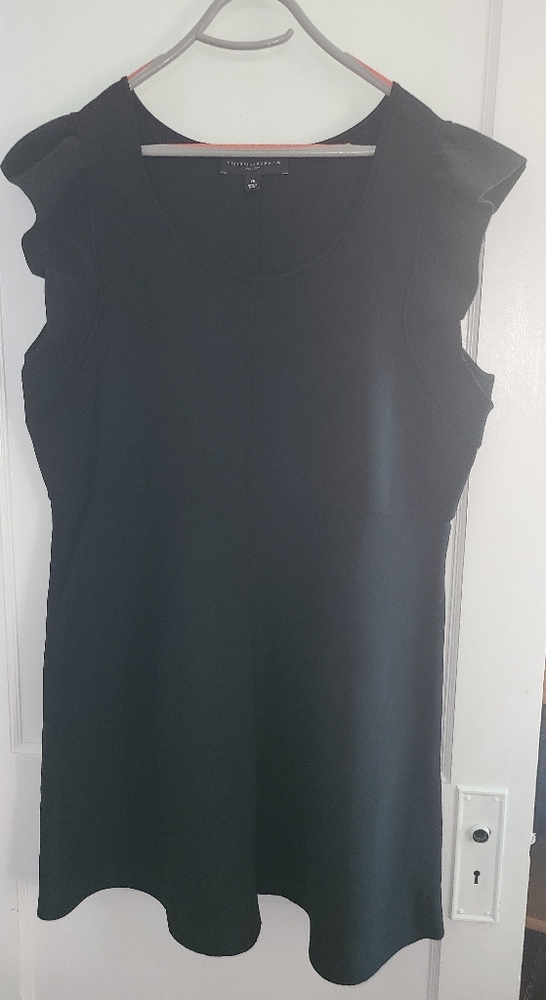 Victoria Beckham 2x black dress